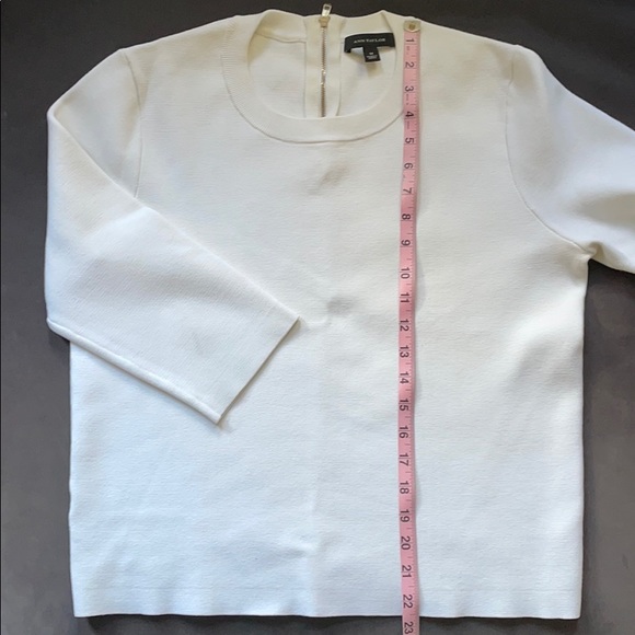 Ann Taylor top - Thick, stretch material - Picture 3 of 9